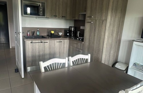 Remoulins Apartment | Beautiful T3, 700 m from the Pont du Gard