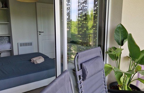 Remoulins Apartment | Beautiful T3, 700 m from the Pont du Gard