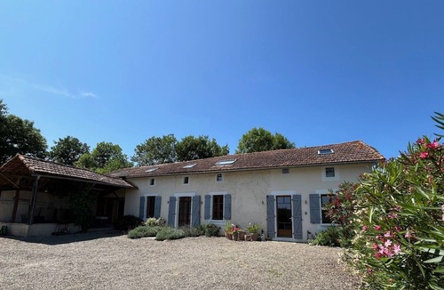 Monfaucon House | Beautifully Restored House with Swimming Pool