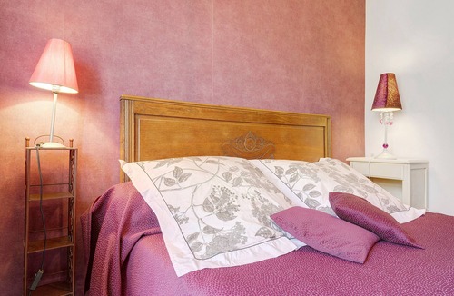 Plouvorn Bed & Breakfast | Bed and Breakfast 'Chambre Emile'