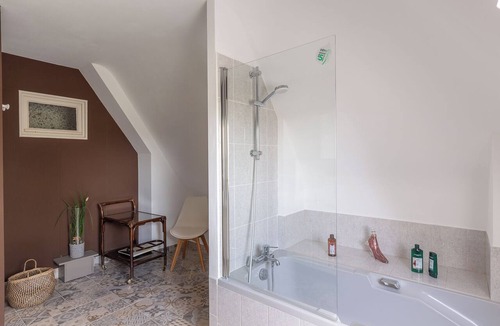Quessoy Bed & Breakfast | Bed and breakfast, gourmet breakfast included, with a view of the estate's park!