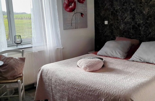 Robecourt Bed & Breakfast | Bed and breakfast on a farm close to the freeway without the nuisance.