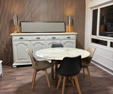 Saint-Remi Apartment | BedinReims elegant green bottle quiet and close to center free parking and wifi free ideal 5 à 9 Adultes