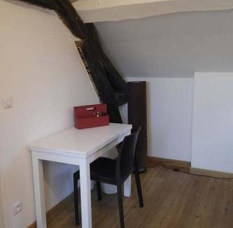 Nogent-l'Artaud Apartment | Bel F2 Nogent Gare sur place