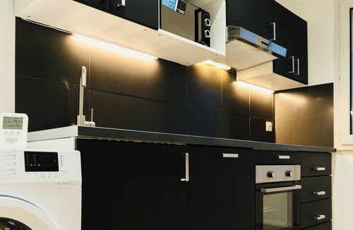Troyes Apartment | Bella Luna II - Elégant Appart Centre Ville - Parking Gratuit- Wifi Ultra Rapide