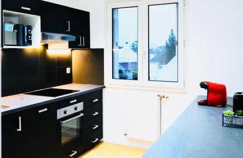 Troyes Apartment | Bella Luna II - Elégant appartement centre ville - Parking gratuit - Wifi ultra rapide-Appareil Massage-Netflix-Jeu société