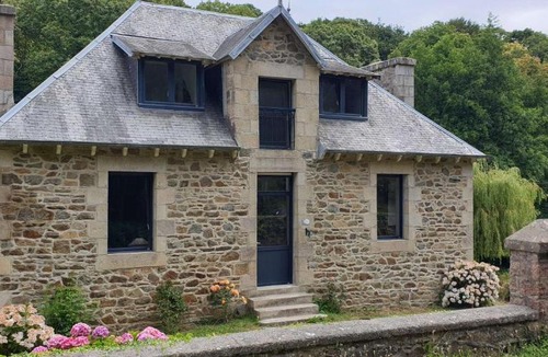 Cite Villa | Belle maison entièrement rénovée avec jardin, WIFI, à 400m de la mer à ST QUAY-PERROS - Ref 871