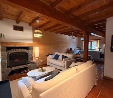 Viscos Ski Chalet | Bergerie Goicolea 2