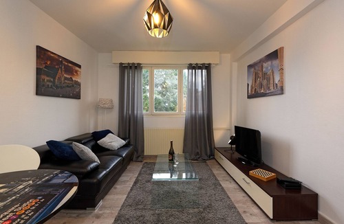Patrotte Metz-Nord Apartment | BERNANOS: Near City Center - Gare - Pompidou - Broadband Internet WIFI
