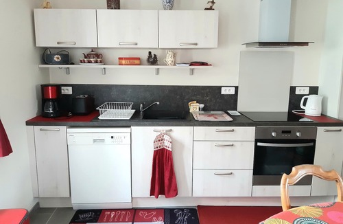 Prechac Cottage | Between Landes and Sauternes, a cosy gîte!