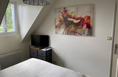 Miniac-Morvan Bed & Breakfast | Between Saint-Malo, Dinan, Mont-Saint-Michel – 3 Bedrooms & Lounge Bedroom