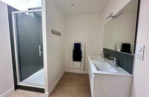 Irodouer House | Between St Malo and Rennes, large 12-bed house Chez Yvonne