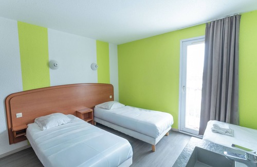 La Chapelle-Saint-Luc Hotel | Bhoma Budget Troyes Aéroport