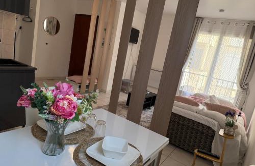 Montereau-Fault-Yonne Apartment | Bienvenue au Nid Rosé