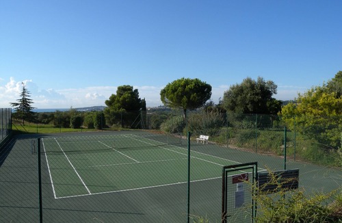 Biot Villa | Biot/Antibes - Villa Soleil - family home - AC and internet