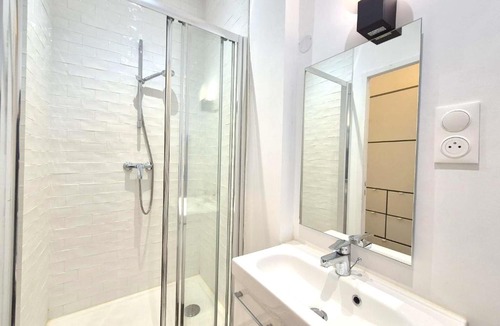 Centre Erlon Apartment | Bishkek - Proximité Gare de Reims