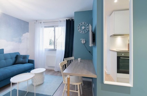 Croix Luizet Apartment | "Blue Dream" – Cozy, clean & stylish studio | Doua/INSA/CESI - Garage, WIFI