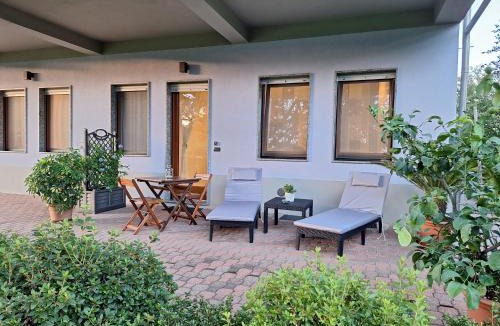 Borgomanero Apartment | Blue House