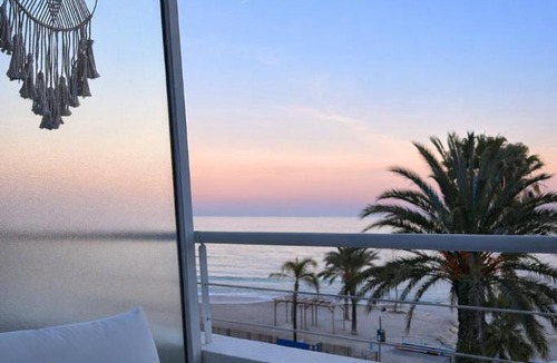 Villeneuve Loubet Beach Apartment | BlueParadise, T2 en Duplex, 4 personnes, AC, Vue Mer & Terrasse