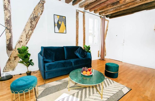 Paris City Center Apartment | BnBNova - 1BR - Le Louvre & Rivoli