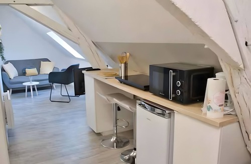 Joigny Apartment | Bohemian Apartment in Central Joigny – Sleeps 4