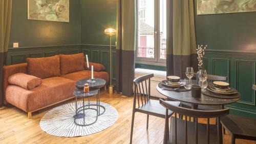 Troyes Apartment | BonAppart 1 - Charme Napoléonien & Confort - Climatisation