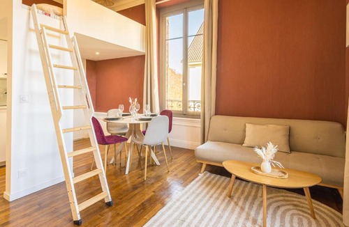 Troyes Apartment | BonAppart 14 - Charme Napoléonien & Confort