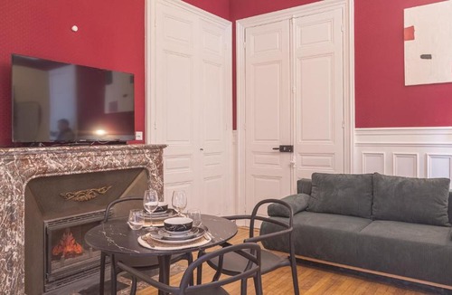 Troyes Apartment | BonAppart 4 - Charme Napoléonien & Confort - Climatisation