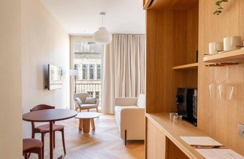 Reims City Centre Hotel | Boutique-Hôtel Le N3 par Champagne Thiénot