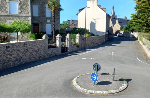 Hillion House | Breton house in the village of Hillion, 300m from the sea
