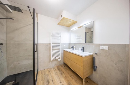 Houdemont Apartment | Bright 2 bedroom apartment I cozy I Ideal for family and business