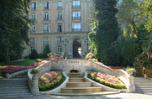 Vittel Apartment | Bright 4* apartment for 2 in Vittel, near thermal spa, WiFi, free parking