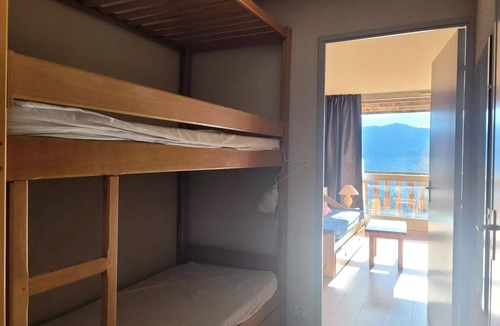 Pra Loup Apartment | Bright and spacious studio for 4 people, with a balcony and a beautiful view of the valley