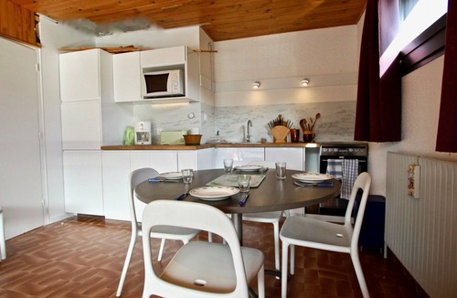Chamrousse Apartment | Bright apartment for 5 in Chamrousse, close to slopes