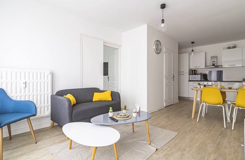 Laon Sud Apartment | Bright Apartment with WiFi in the Heart of Reims