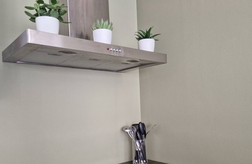 Epinal Apartment | Bright Balneo apartment near train station 2 bedrooms