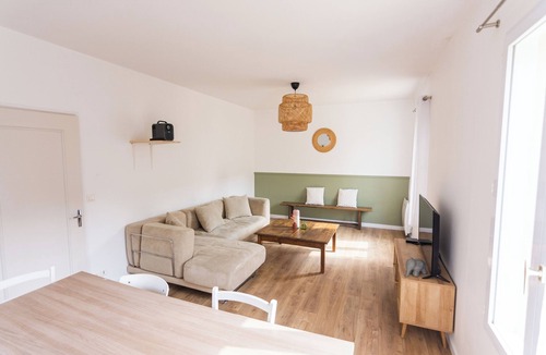 Sevremont House | Bright family home with terrace