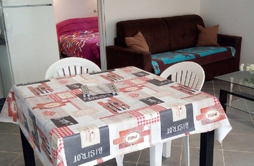 Saubion House | BRIGHT HOUSE, Pets allowed, near SEA, FOREST AND BIKE ROUTES