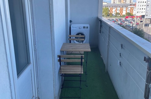 Fontaine Lestang-Bagatelle-Papus-Tabar-Bordelongue Apartment | Bright one-bedroom apartment with a balcony - Arènes (subway, tram)