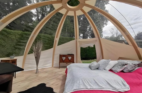 Chitenay Bed & Breakfast | Bulle des châteaux avec piscine