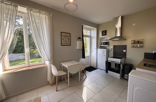 Contrexeville Apartment | Côté Jardin" self-catering cottage, Contrexéville spa resort