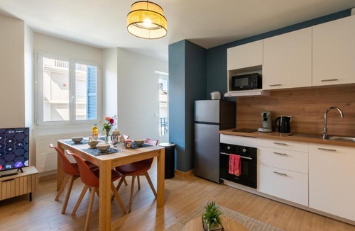 Lourdes Apartment | Côté Pyrénées - 9 min des Sanctuaires - Moderne & Équipé - Jusqu'à 4 couchages