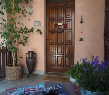 Gurone Bed & Breakfast | Ca' Rosa Bed & Breakfast