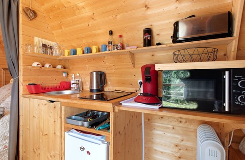 Gedre Cabin | Cabane Perce Neige – Gavarnie: Cozy Wooden Cabin in the Heart of the Pyrenees