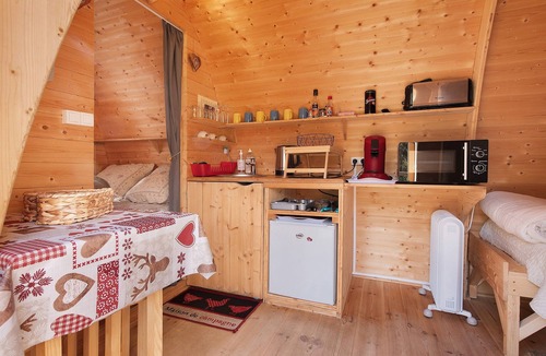 Gedre Cabin | Cabane Perce Neige – Gavarnie: Cozy Wooden Cabin in the Heart of the Pyrenees