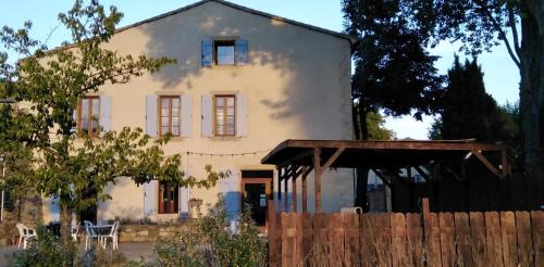 Serres Bed & Breakfast | Café Culturel Le Cerf-Volant