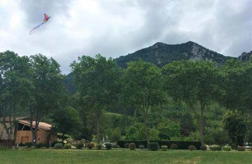 Serres Bed & Breakfast | Café Culturel Le Cerf-Volant