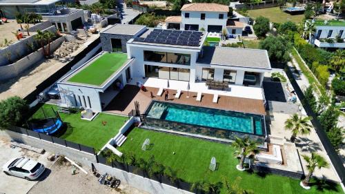 Bandol House | California Baïa Bandol Villa