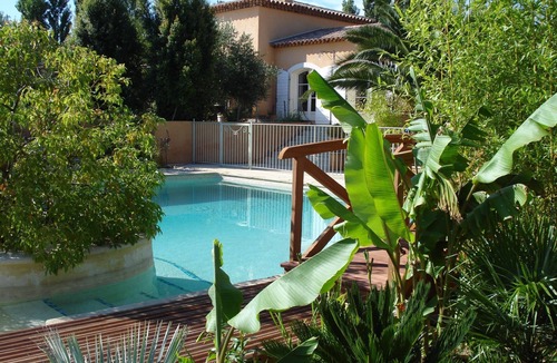 La Cadiere-d'Azur Cottage | Calm and comfort for 5 people + 1 Baby in a Mas in Provence