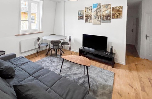 Old Town Apartment | Calme et confort au cœur du vieux Troyes